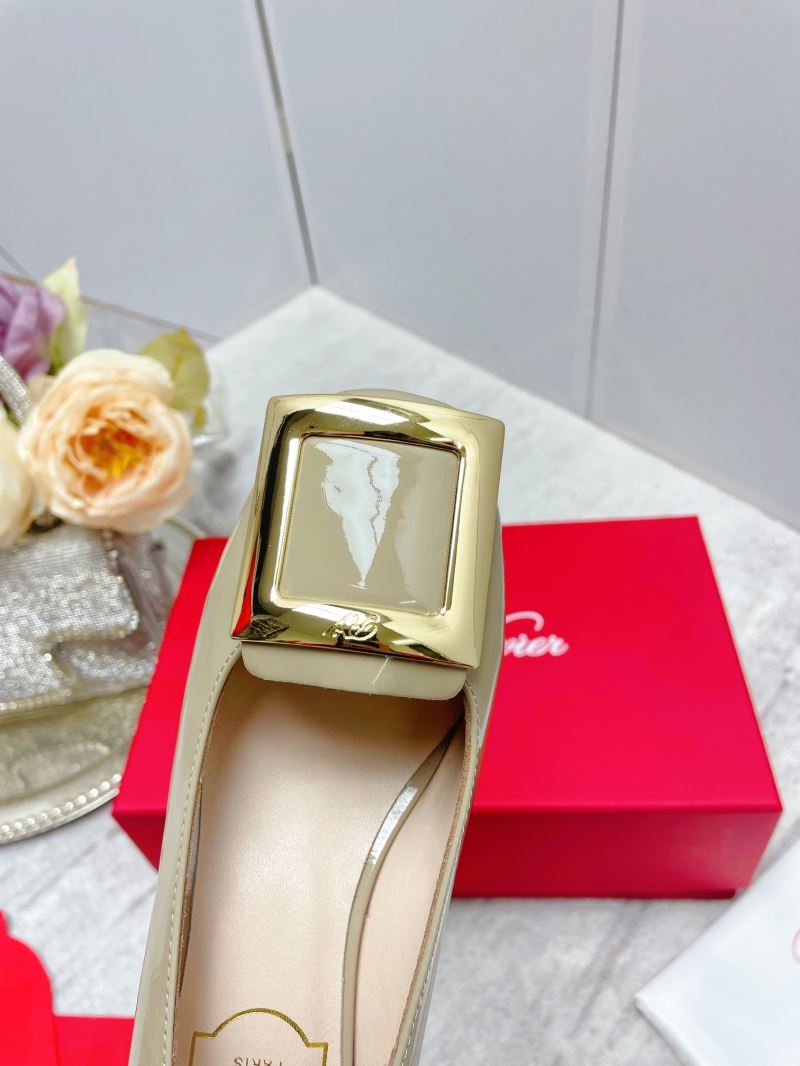 Roger Vivier flat shoes